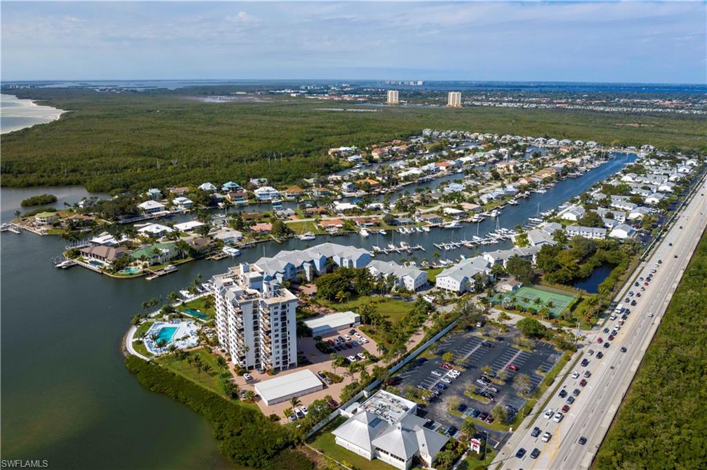 BOARDWALK CAPER - Residential