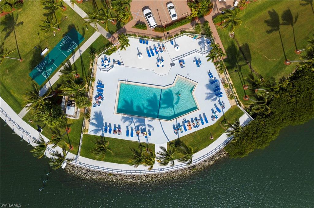 BOARDWALK CAPER - Residential