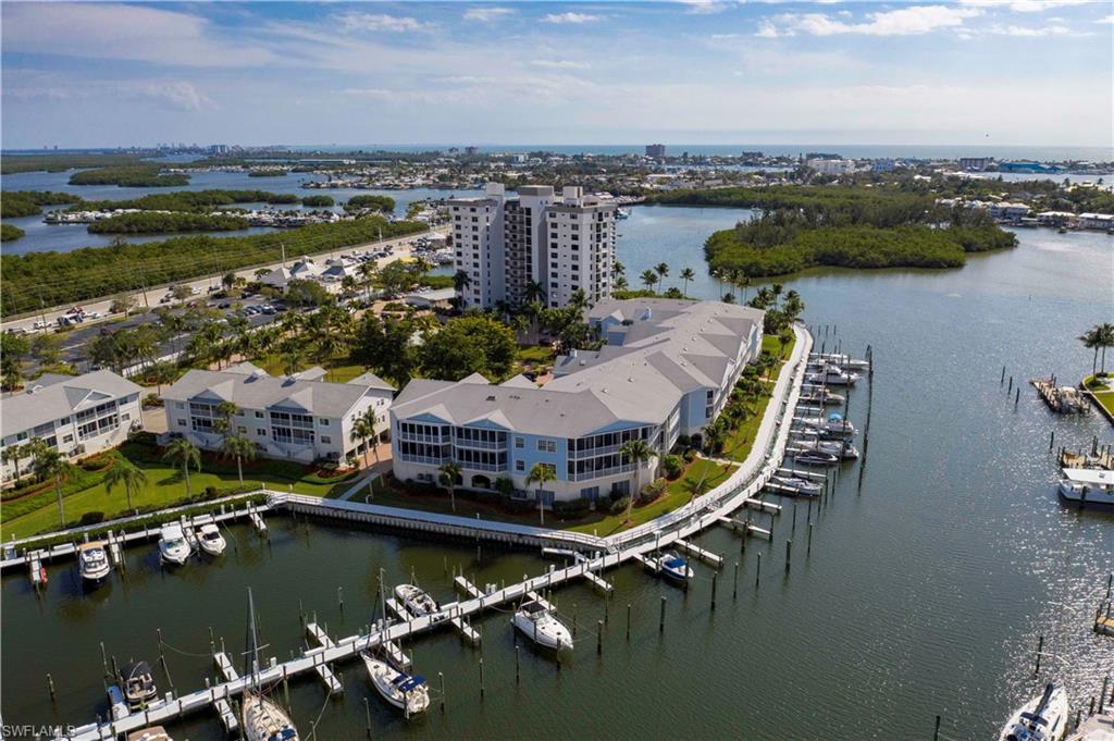 BOARDWALK CAPER - Residential