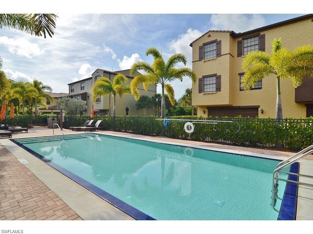 8997 Cambria CIR 2002