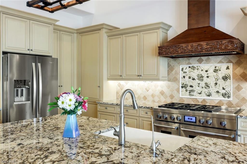 MARCO ISLAND - Residential