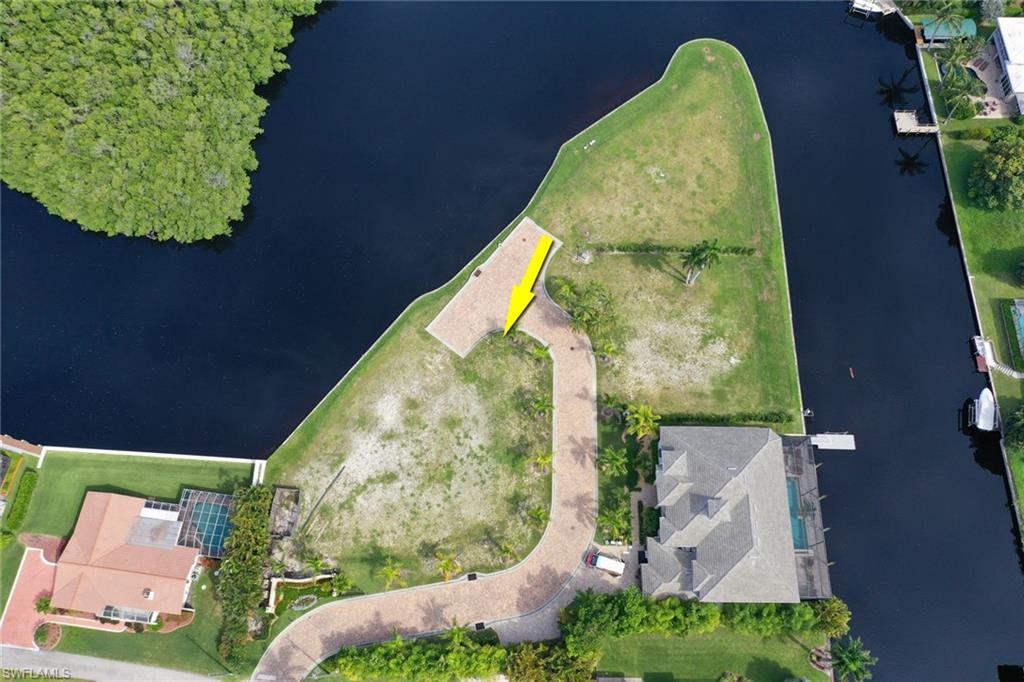 BAY HARBOUR ESTATES - Land