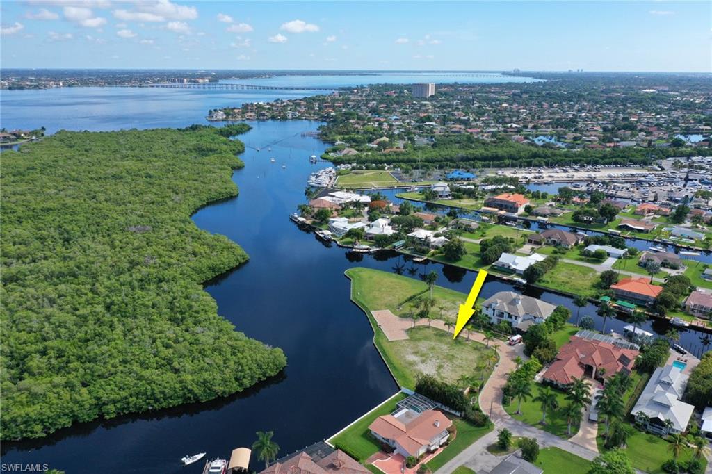 BAY HARBOUR ESTATES - Land