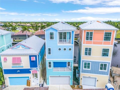 5870 Shell Cove DR CAPE CORAL FL 33914