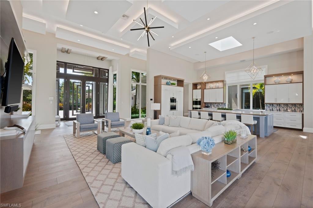 QUAIL WEST - Residential