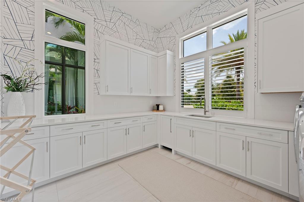 QUAIL WEST - Residential