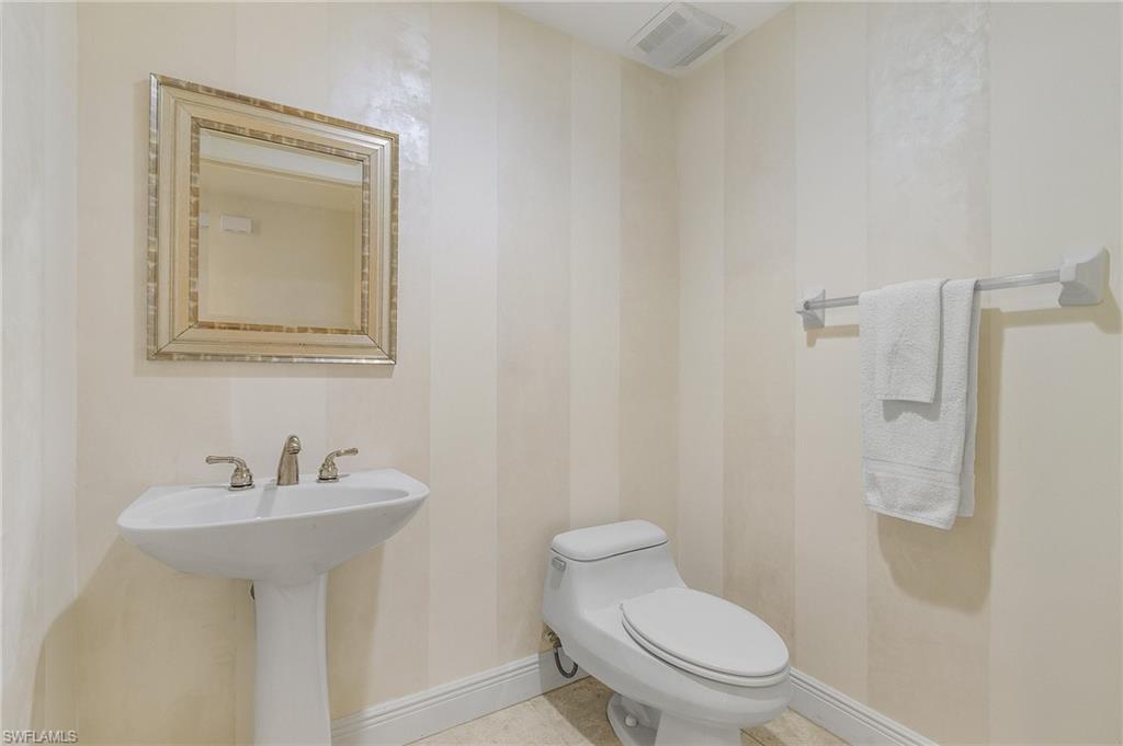 HIGH POINT PLACE - Residential