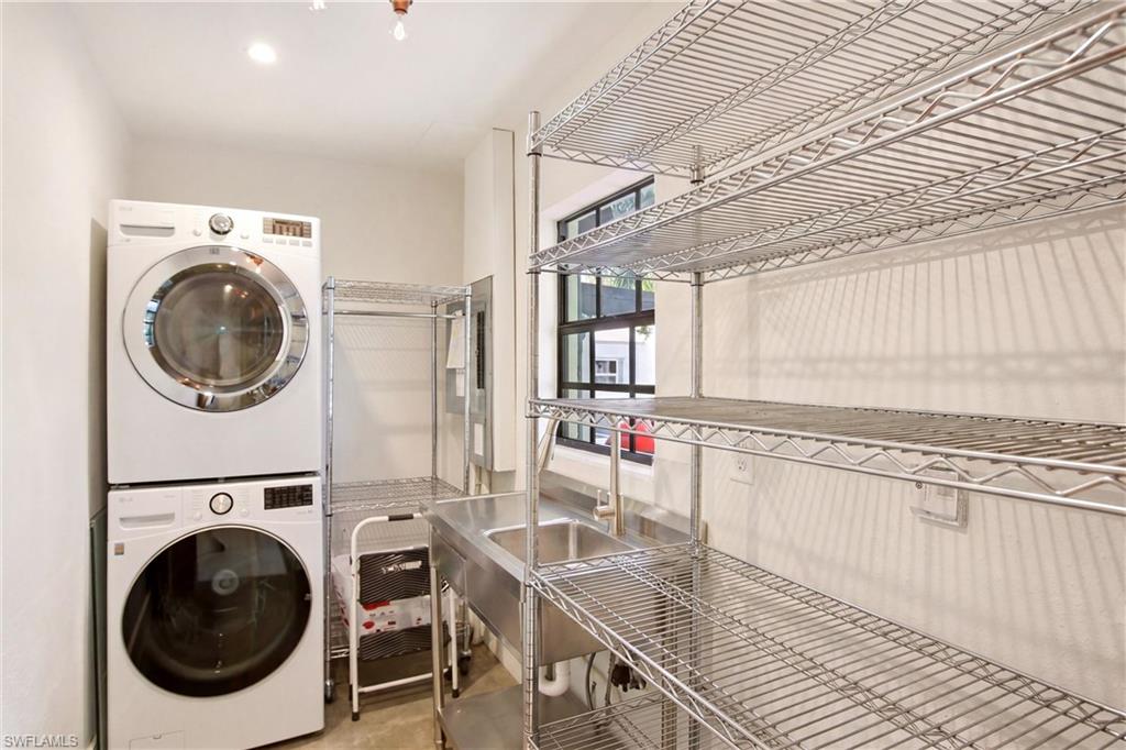 DEAN PARK - Residential