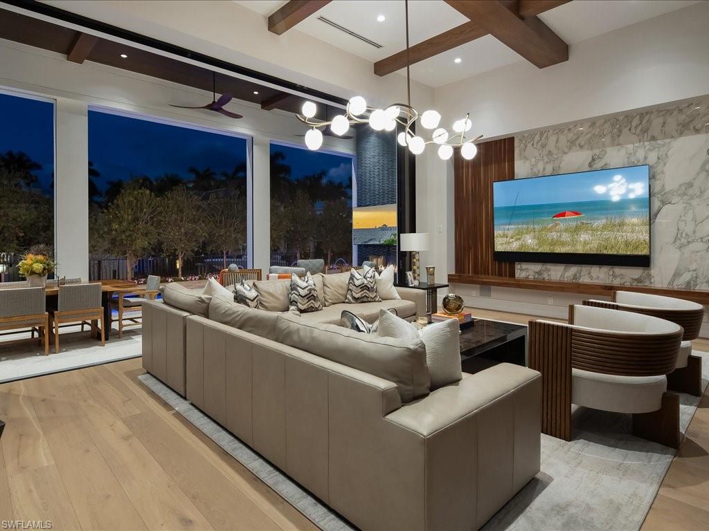 AQUALANE SHORES - Residential