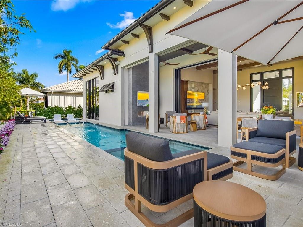 AQUALANE SHORES - Residential