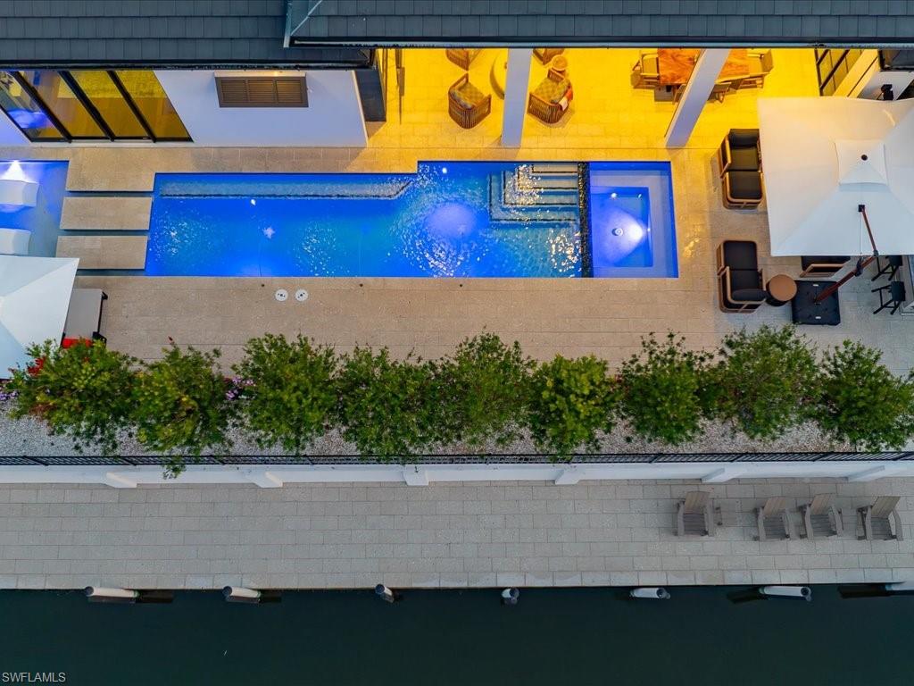 AQUALANE SHORES - Residential