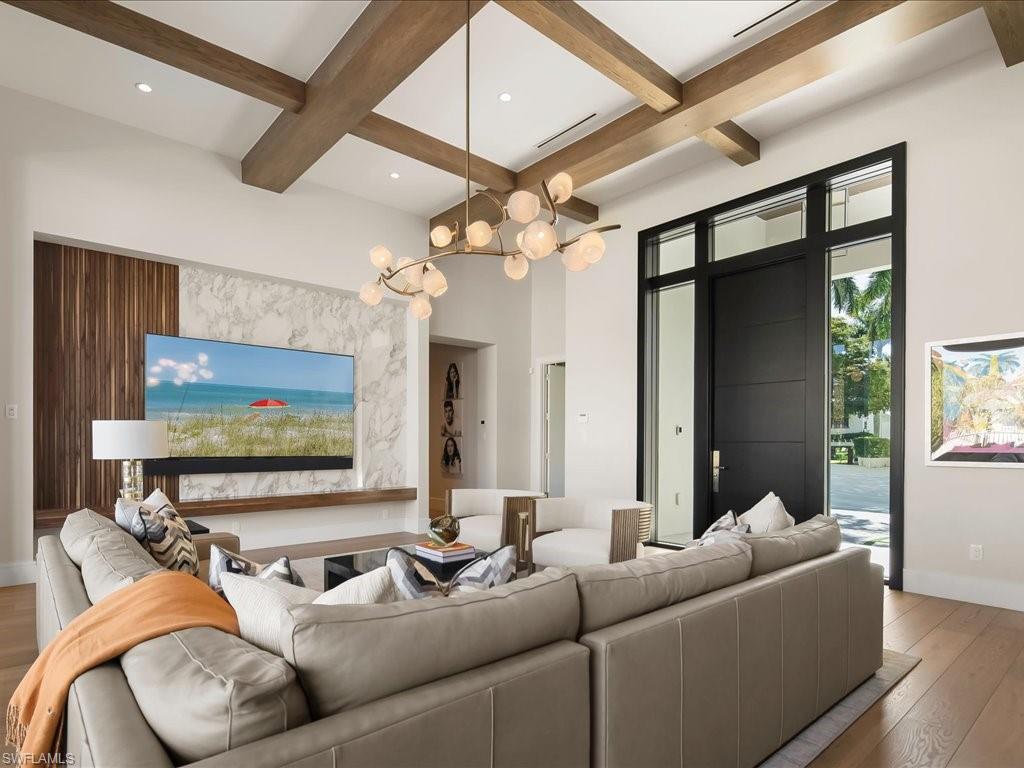 AQUALANE SHORES - Residential