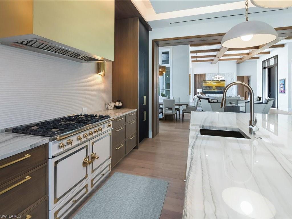 AQUALANE SHORES - Residential