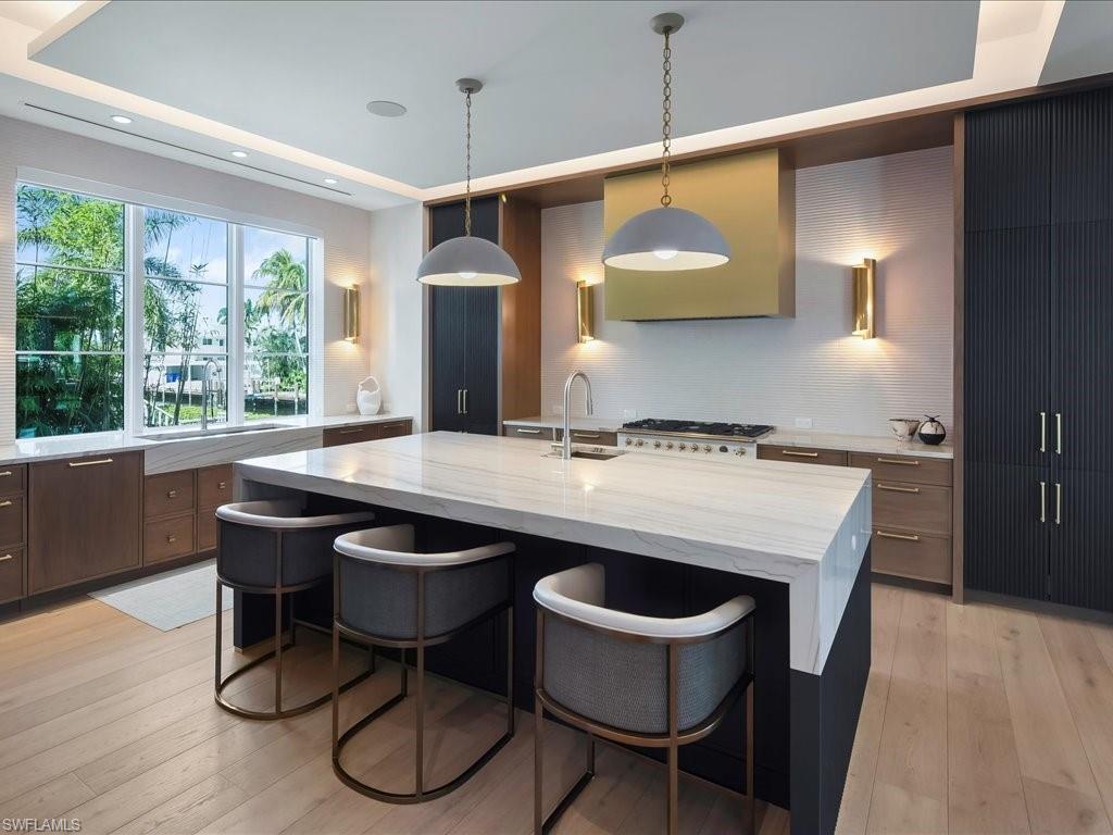 AQUALANE SHORES - Residential