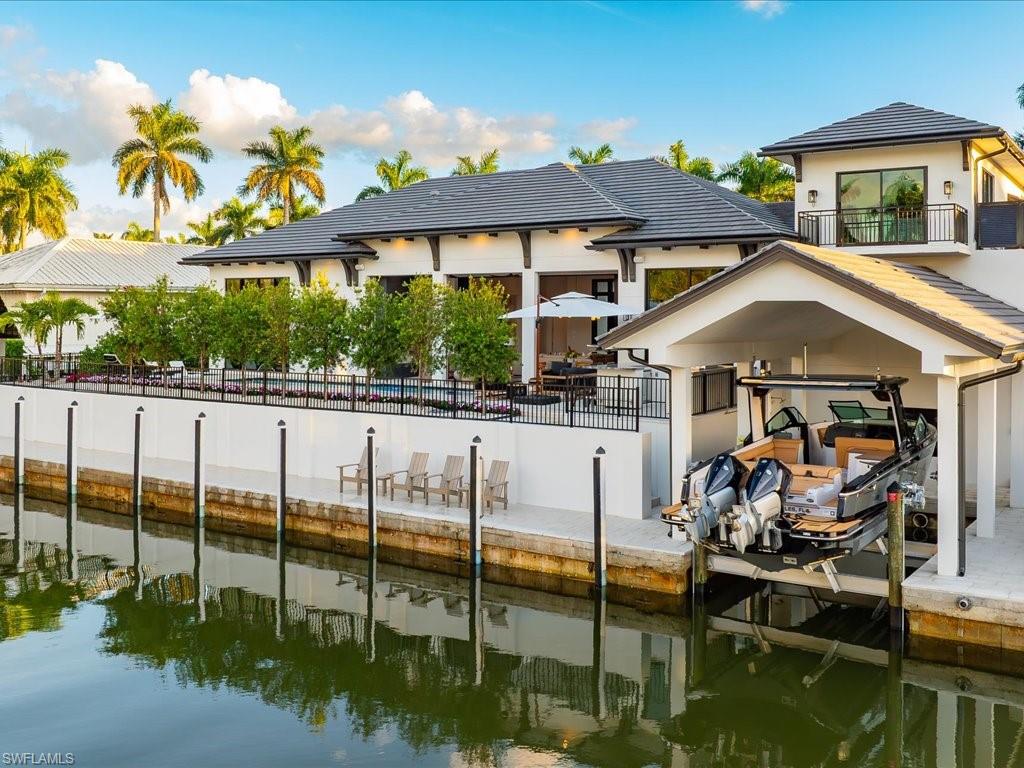 AQUALANE SHORES - Residential