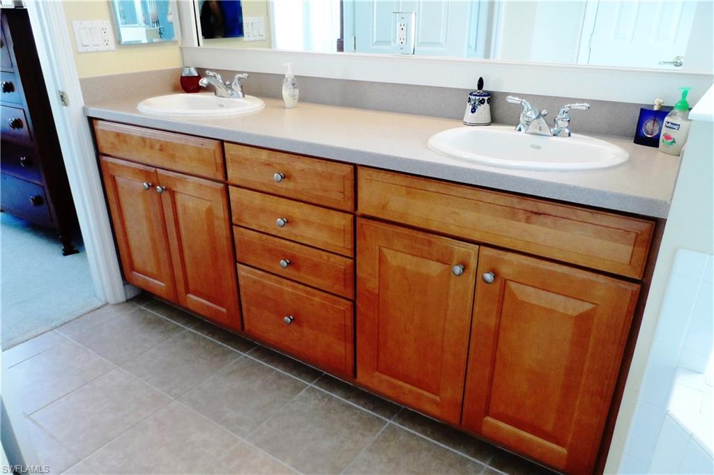 STONEYBROOK - Residential