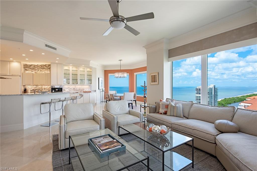 SEASONS AT NAPLES CAY - Residential