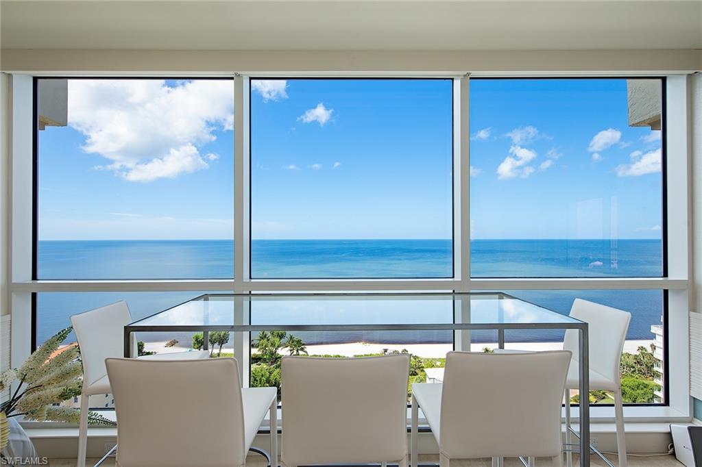 SEASONS AT NAPLES CAY - Residential