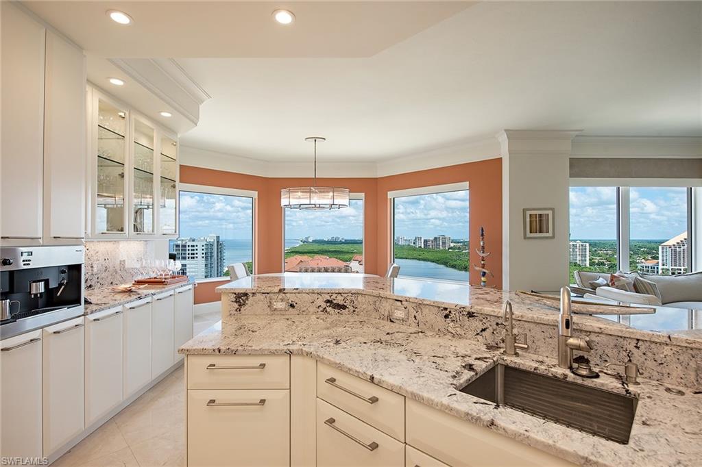 SEASONS AT NAPLES CAY - Residential