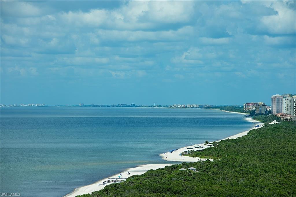 SEASONS AT NAPLES CAY - Residential
