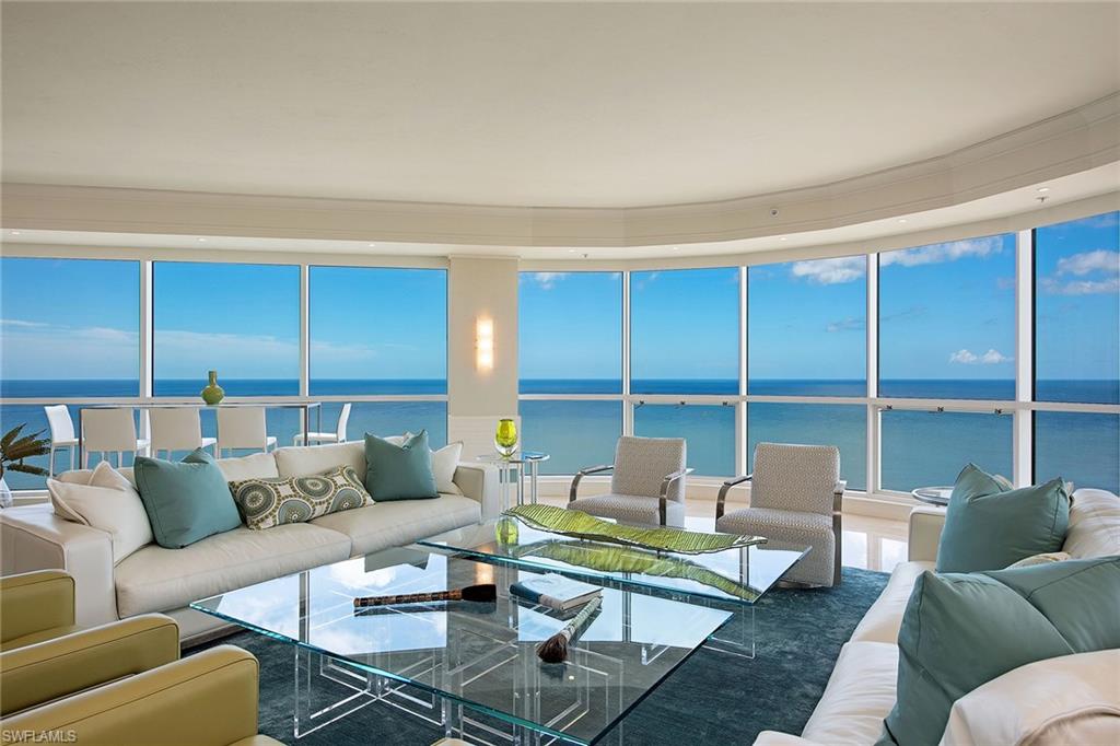 SEASONS AT NAPLES CAY - Residential