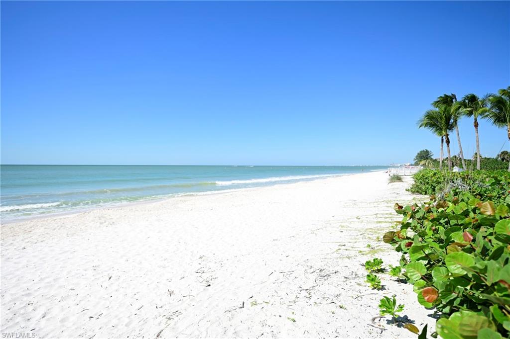 BAREFOOT BEACH - Residential