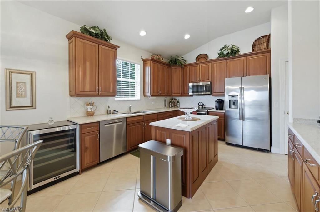 JULIANA VILLAGE - Residential