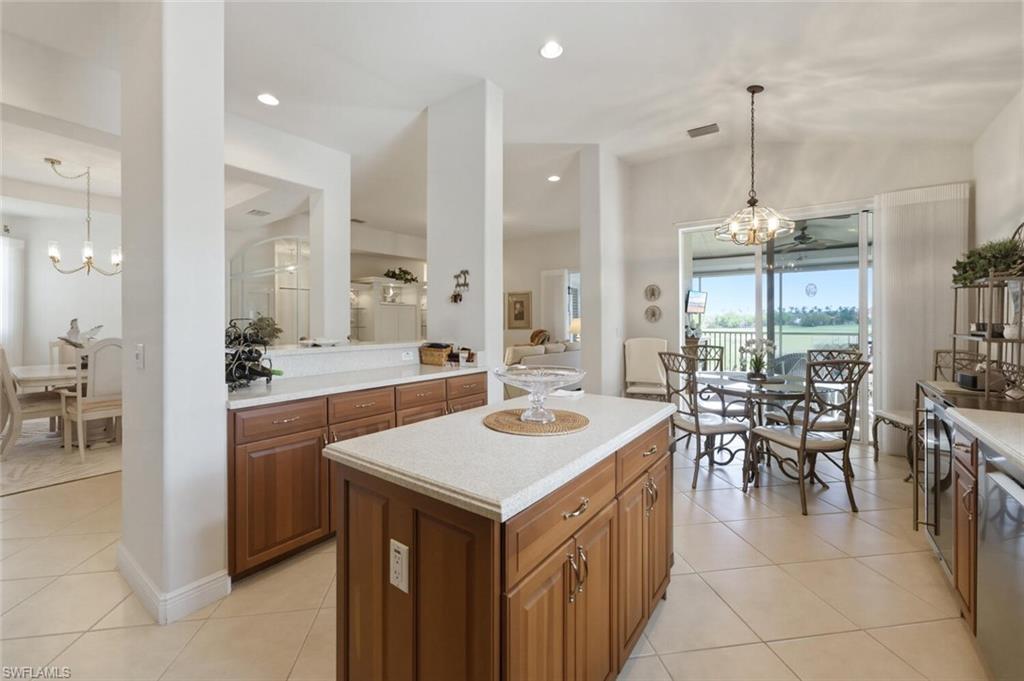 JULIANA VILLAGE - Residential