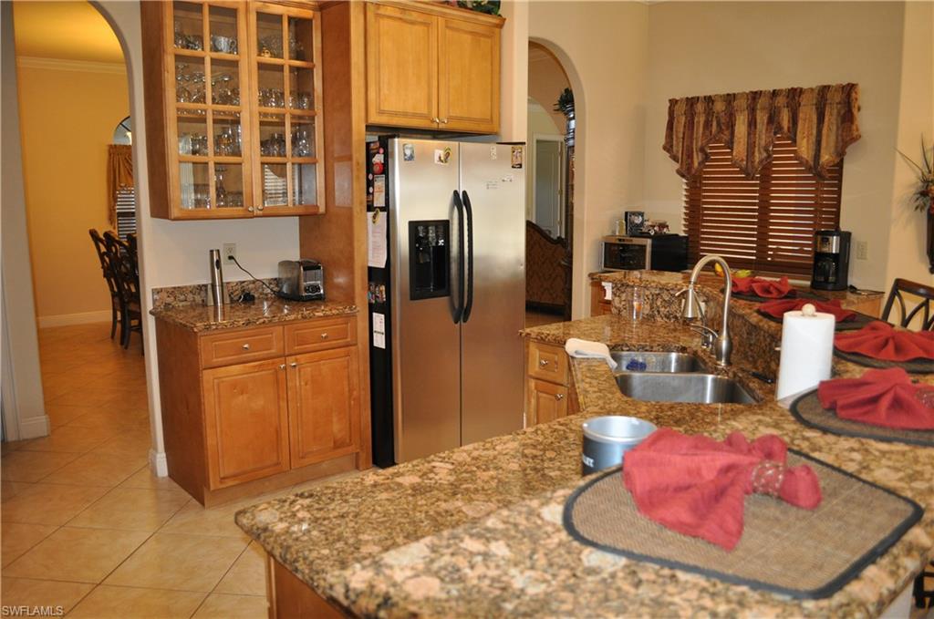 GOLDEN GATE ESTATES - Residential