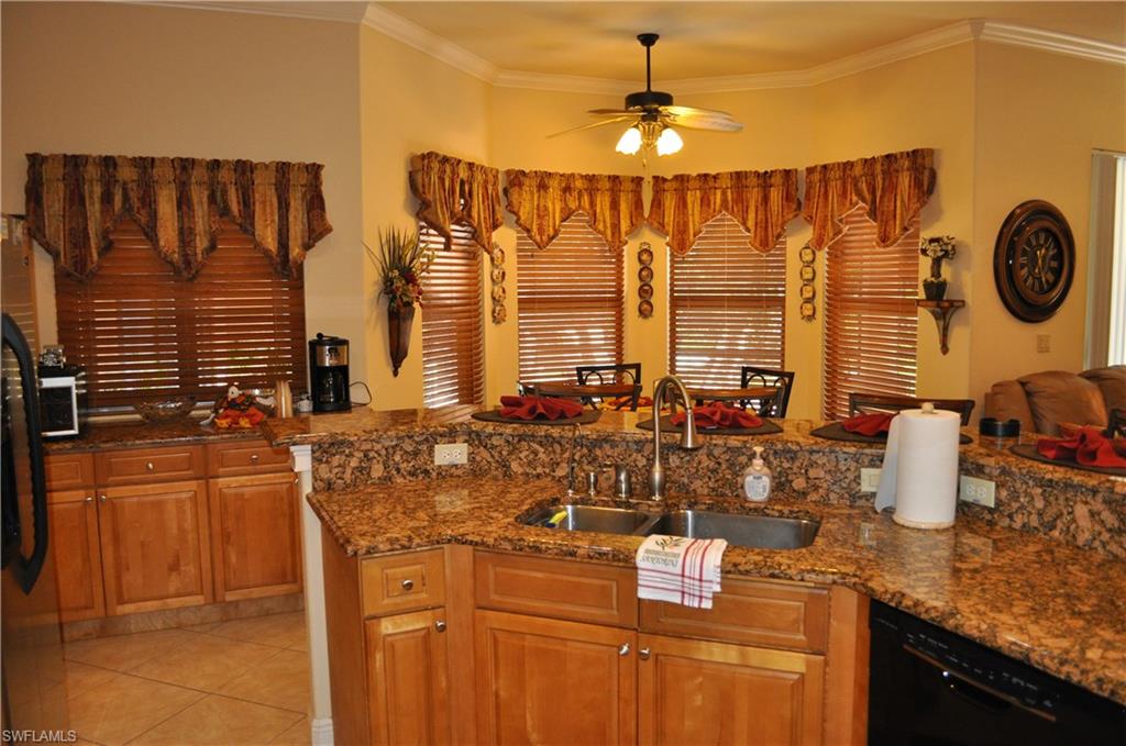 GOLDEN GATE ESTATES - Residential