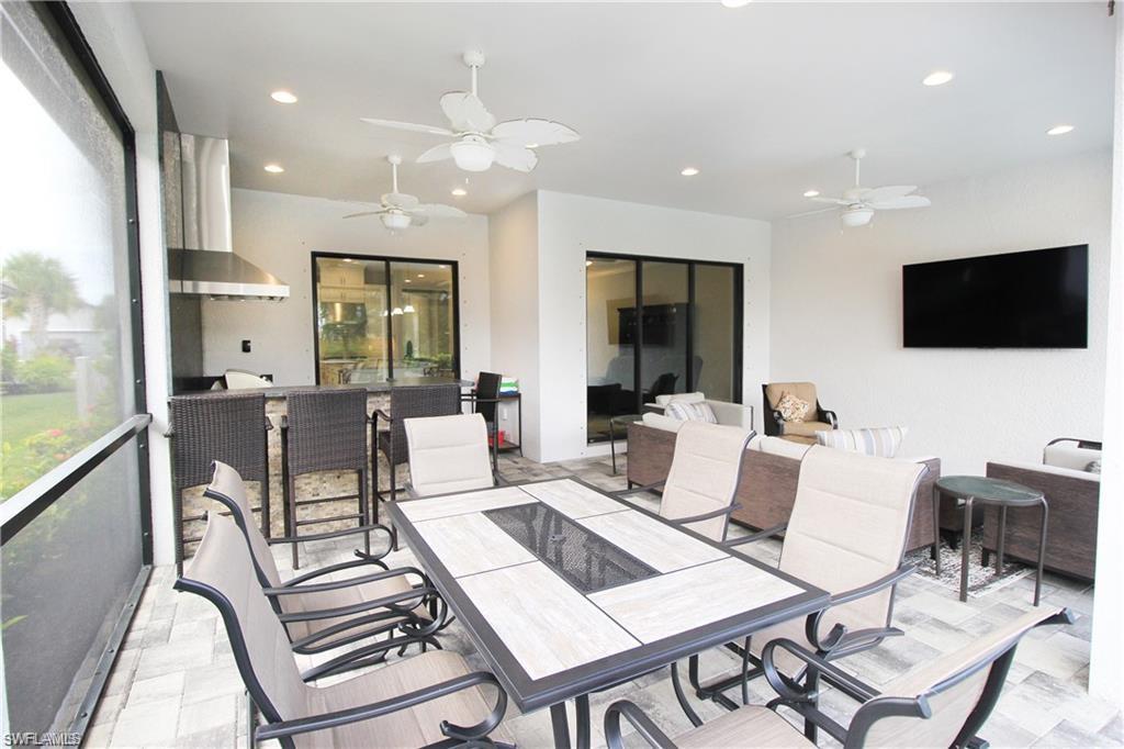 ESPLANADE - Residential Lease