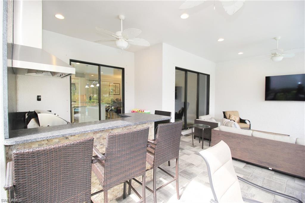 ESPLANADE - Residential Lease