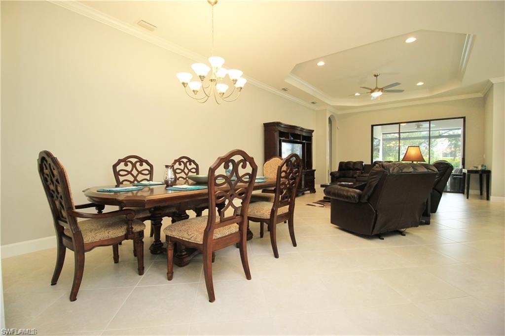 ESPLANADE - Residential Lease