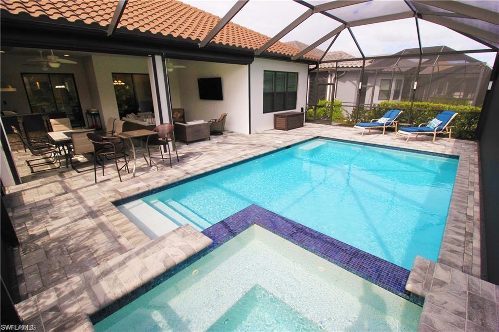 ESPLANADE - Residential Lease