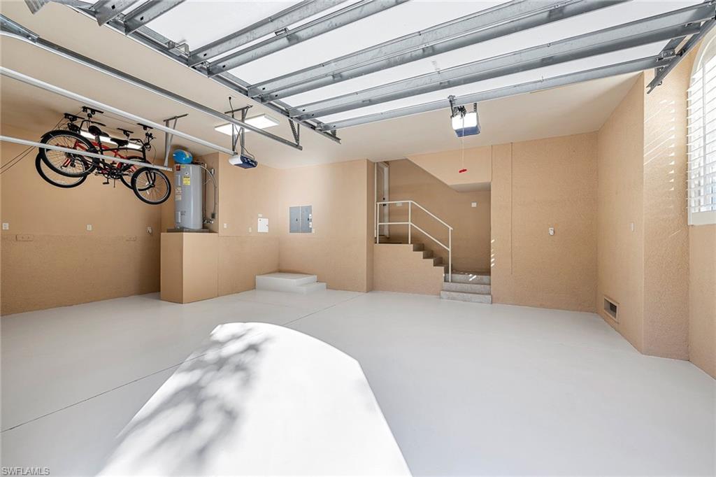 AQUALANE SHORES - Residential