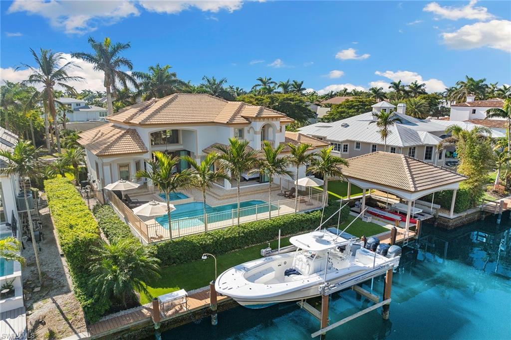 AQUALANE SHORES - Residential