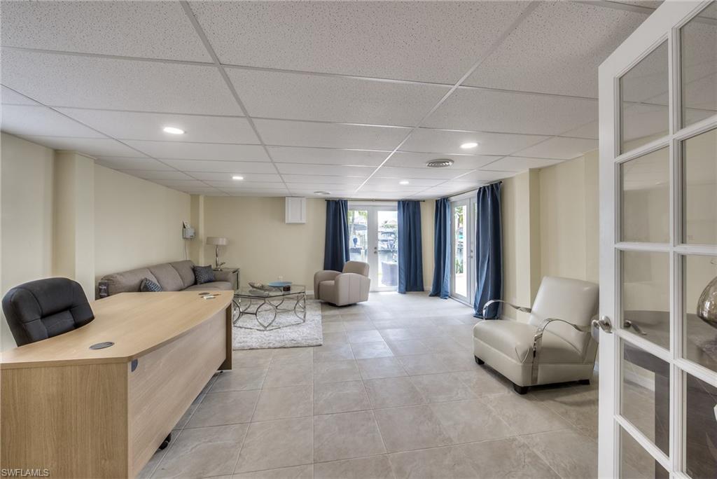 SIESTA ISLES - Residential