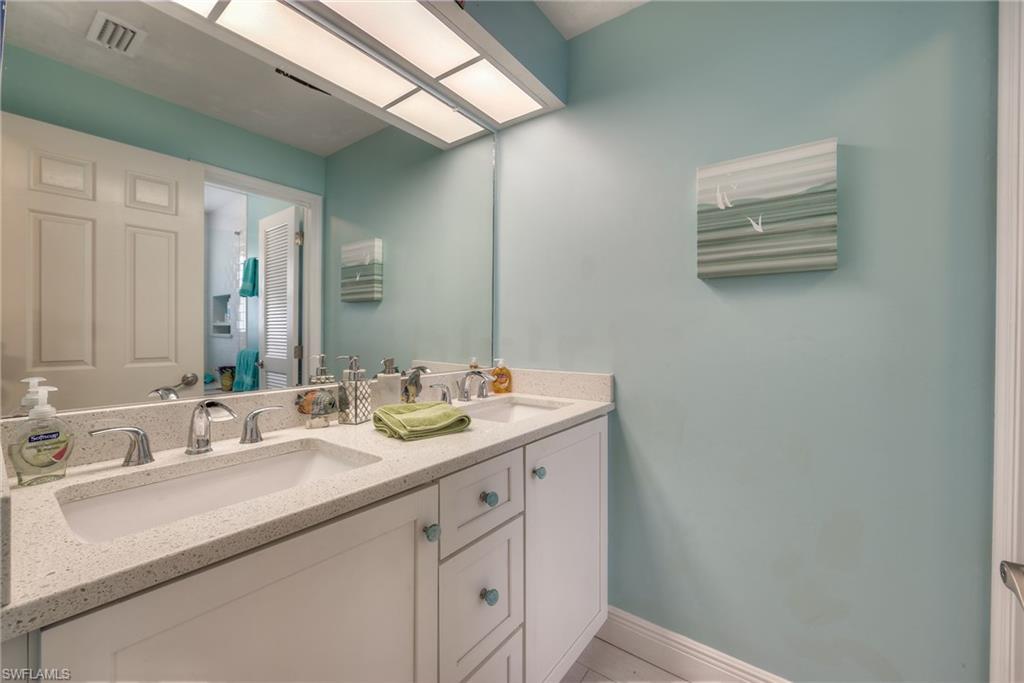 SIESTA ISLES - Residential