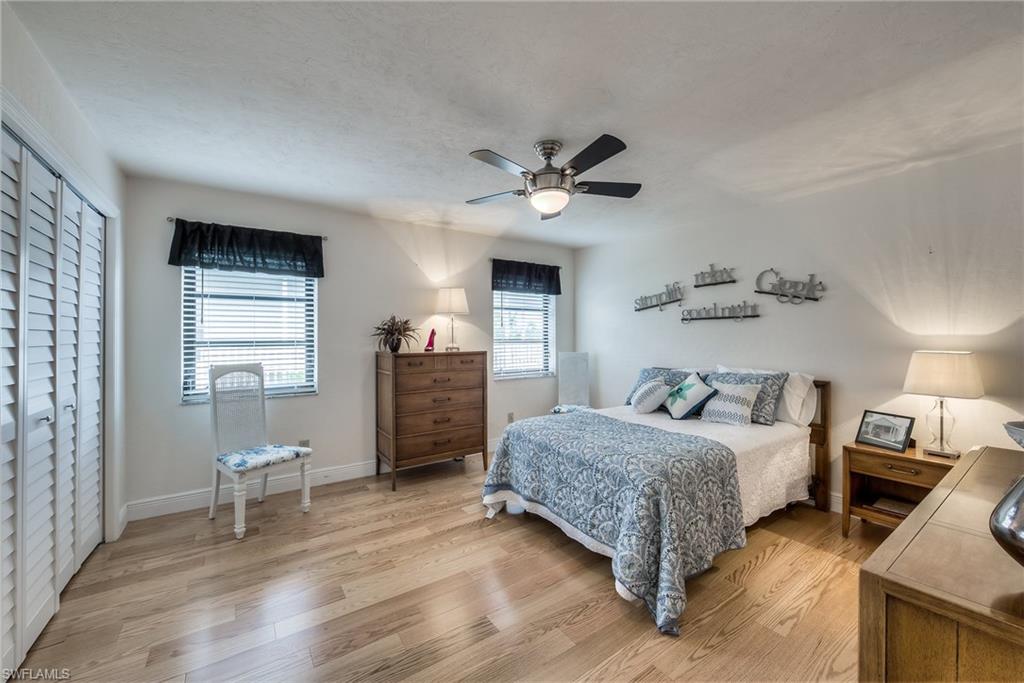 SIESTA ISLES - Residential