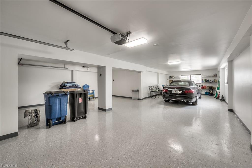 SIESTA ISLES - Residential