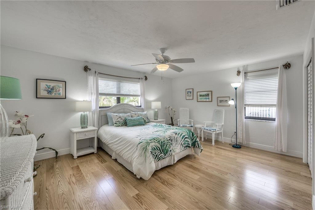 SIESTA ISLES - Residential