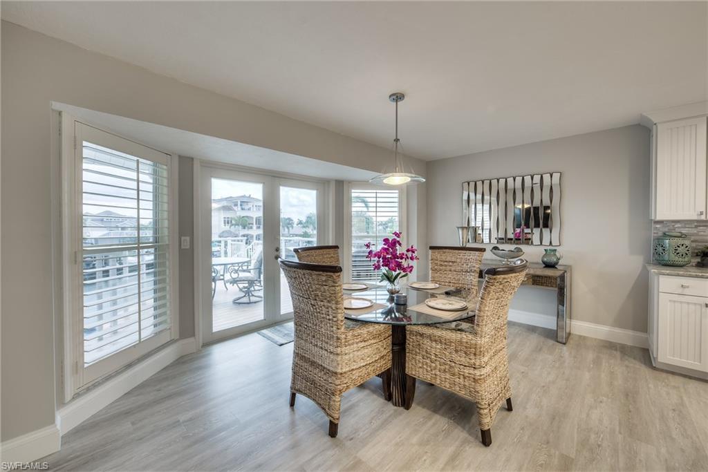 SIESTA ISLES - Residential