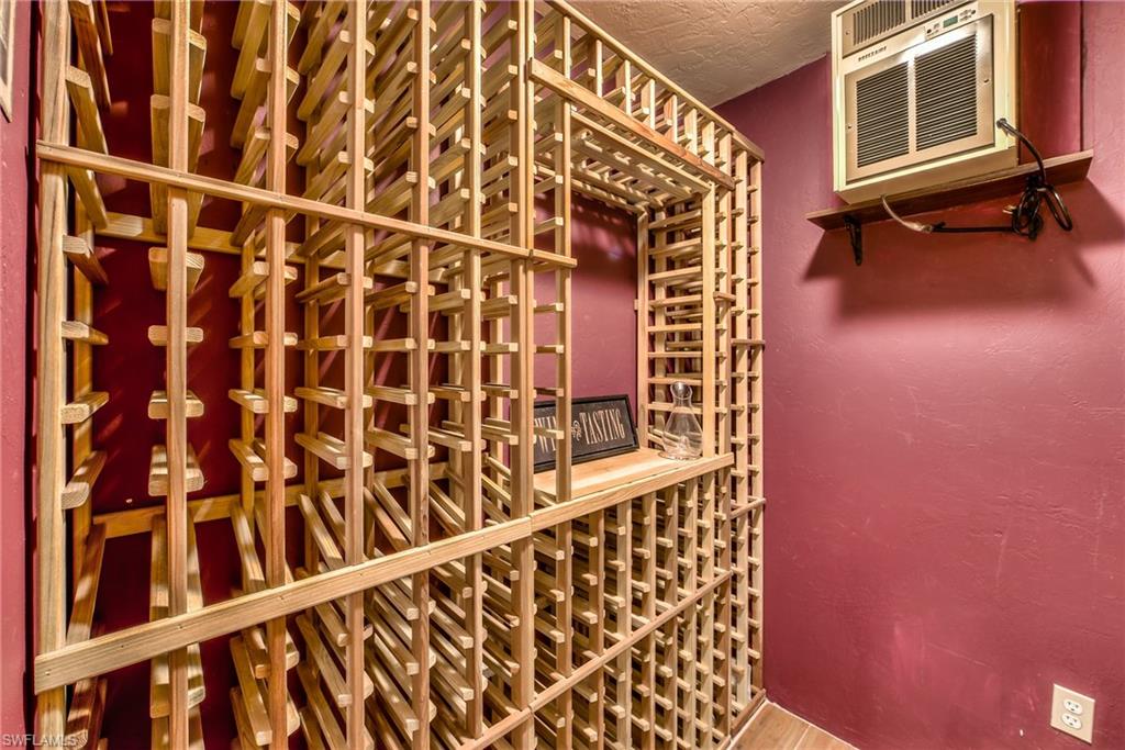 SIESTA ISLES - Residential