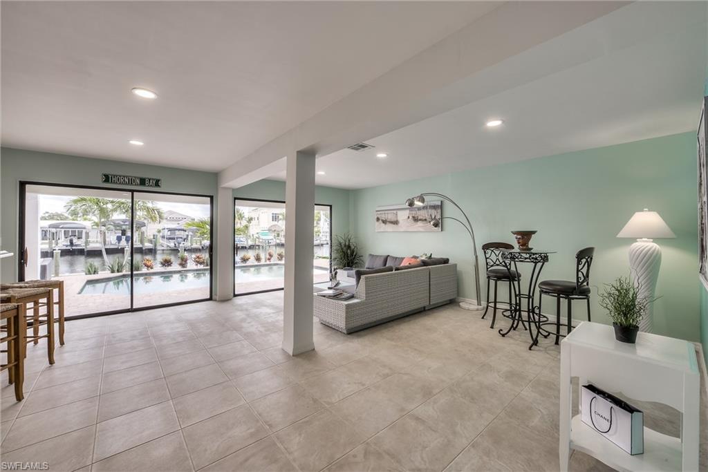 SIESTA ISLES - Residential