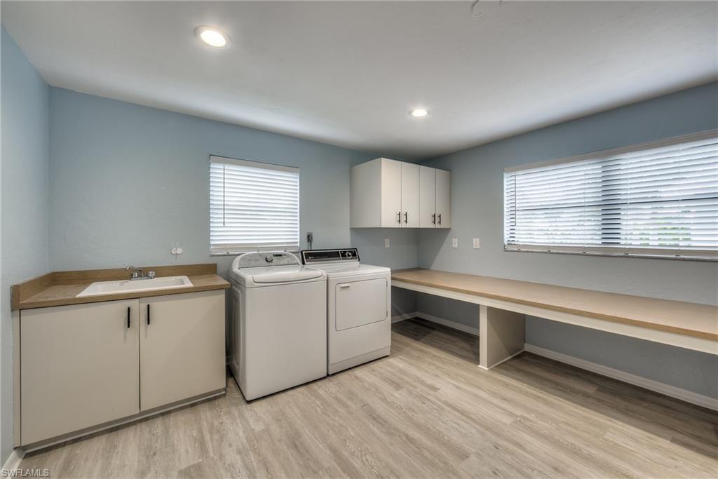 SIESTA ISLES - Residential