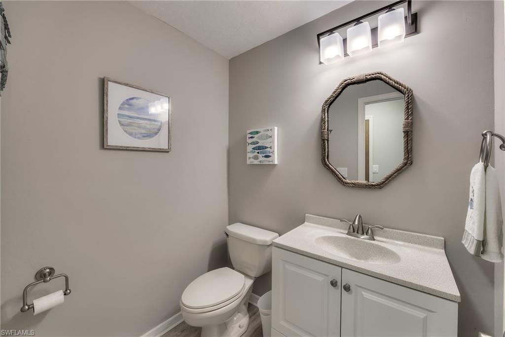 SIESTA ISLES - Residential