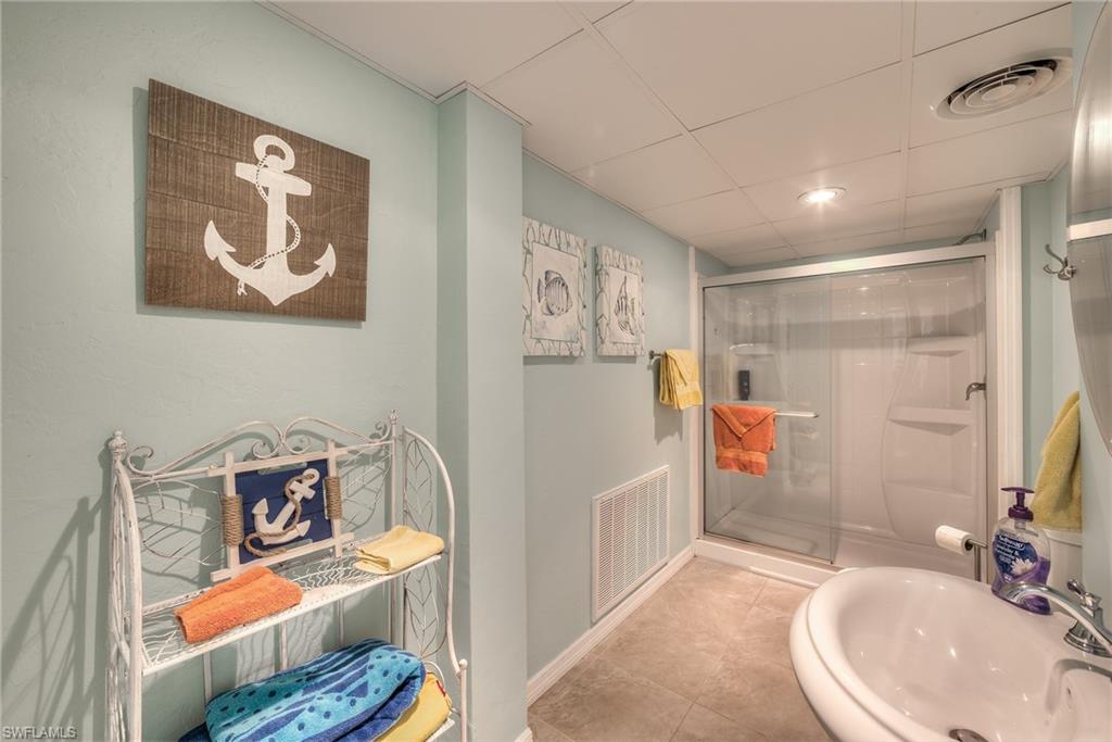 SIESTA ISLES - Residential