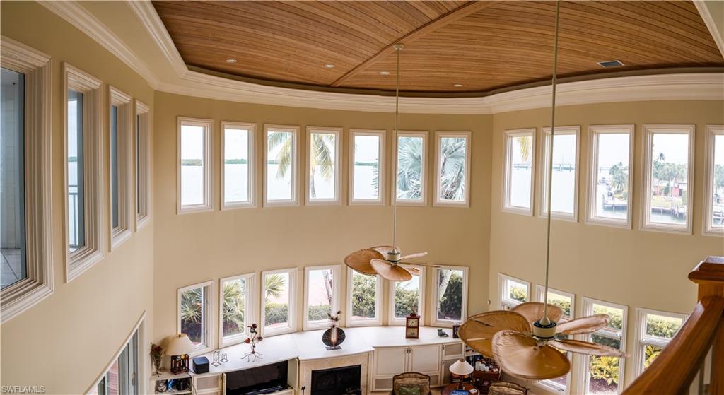 MARCO BEACH - Residential