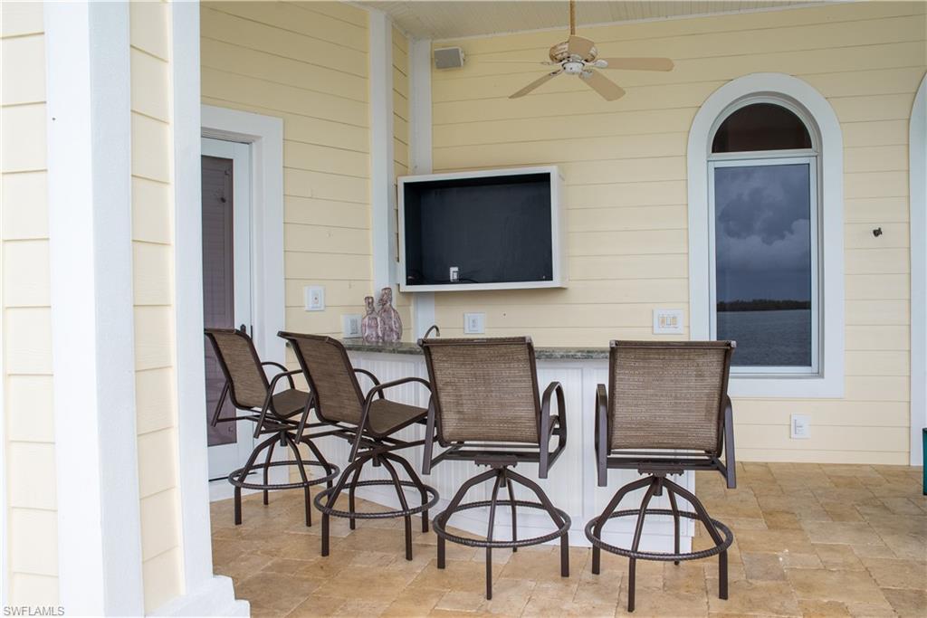 MARCO BEACH - Residential