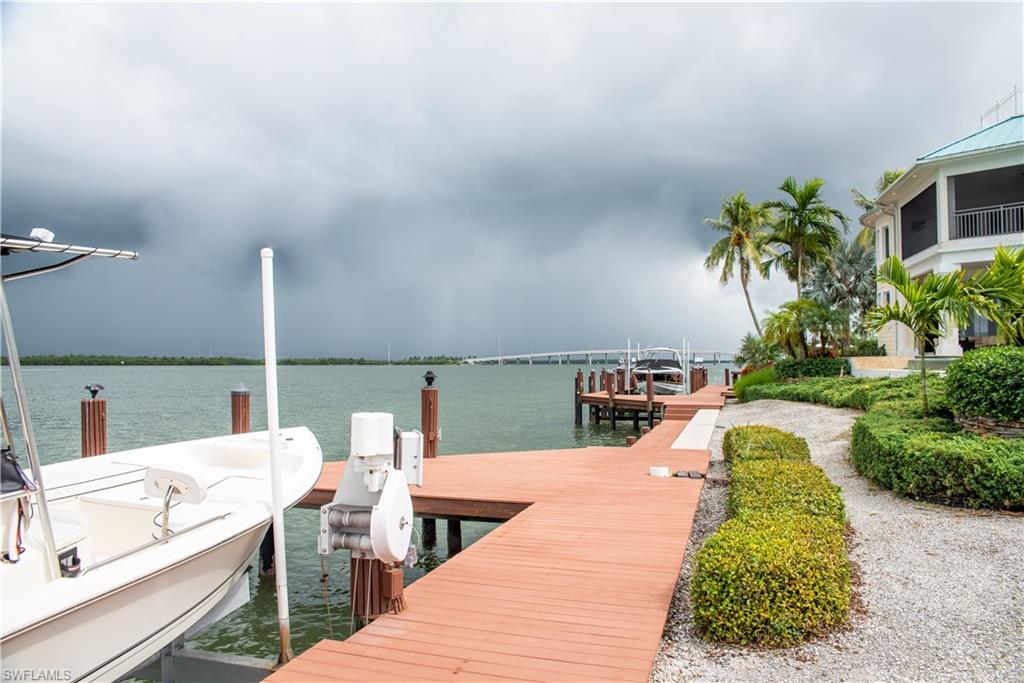 MARCO BEACH - Residential